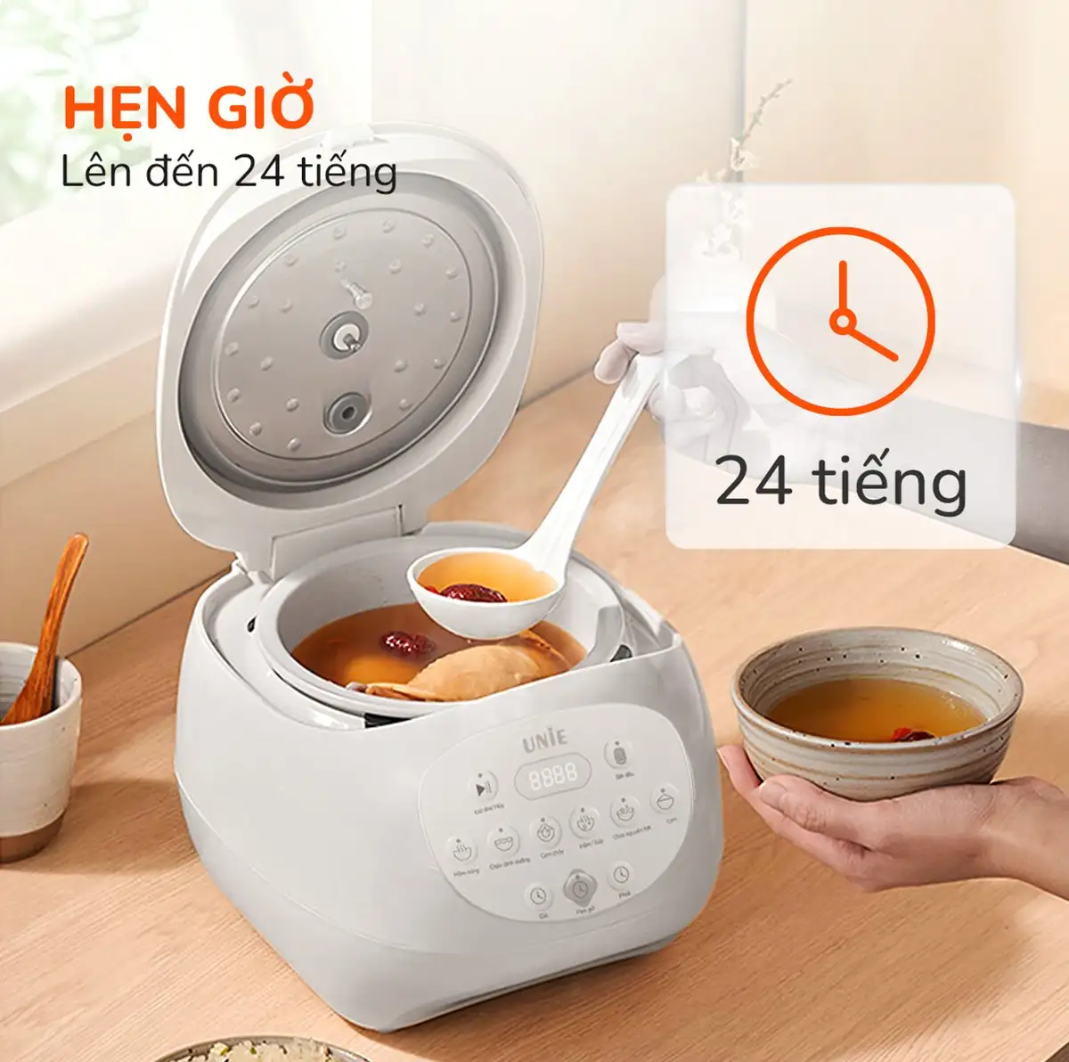 Nồi cơm điện lòng gốm tự nhiên UNIE URC815